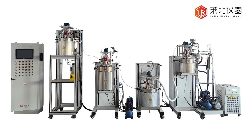 連續(xù)釜式反應(yīng)裝置